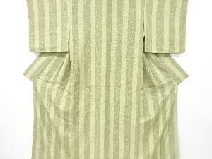 番傘に花模様小紋着物